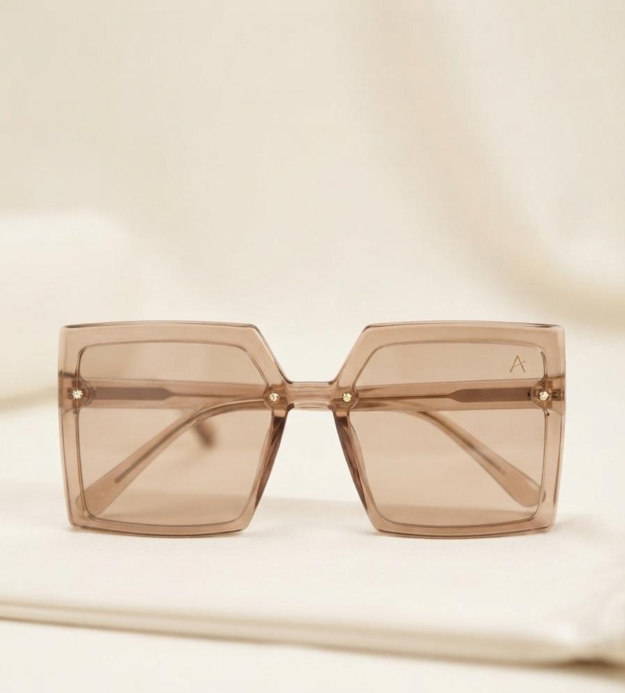 Lentes de Sol Cuadrados grandes en color crema