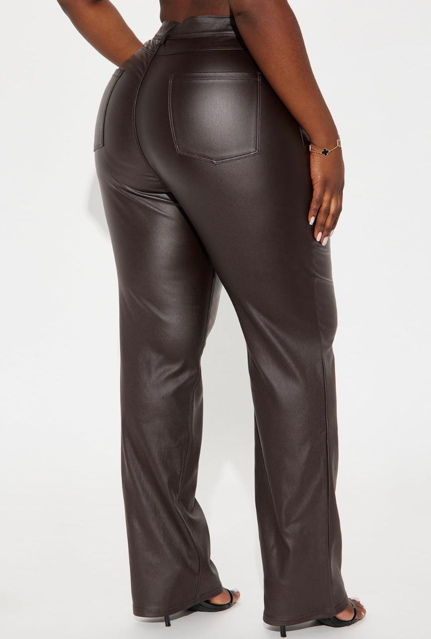 Pantalon de Cuerina